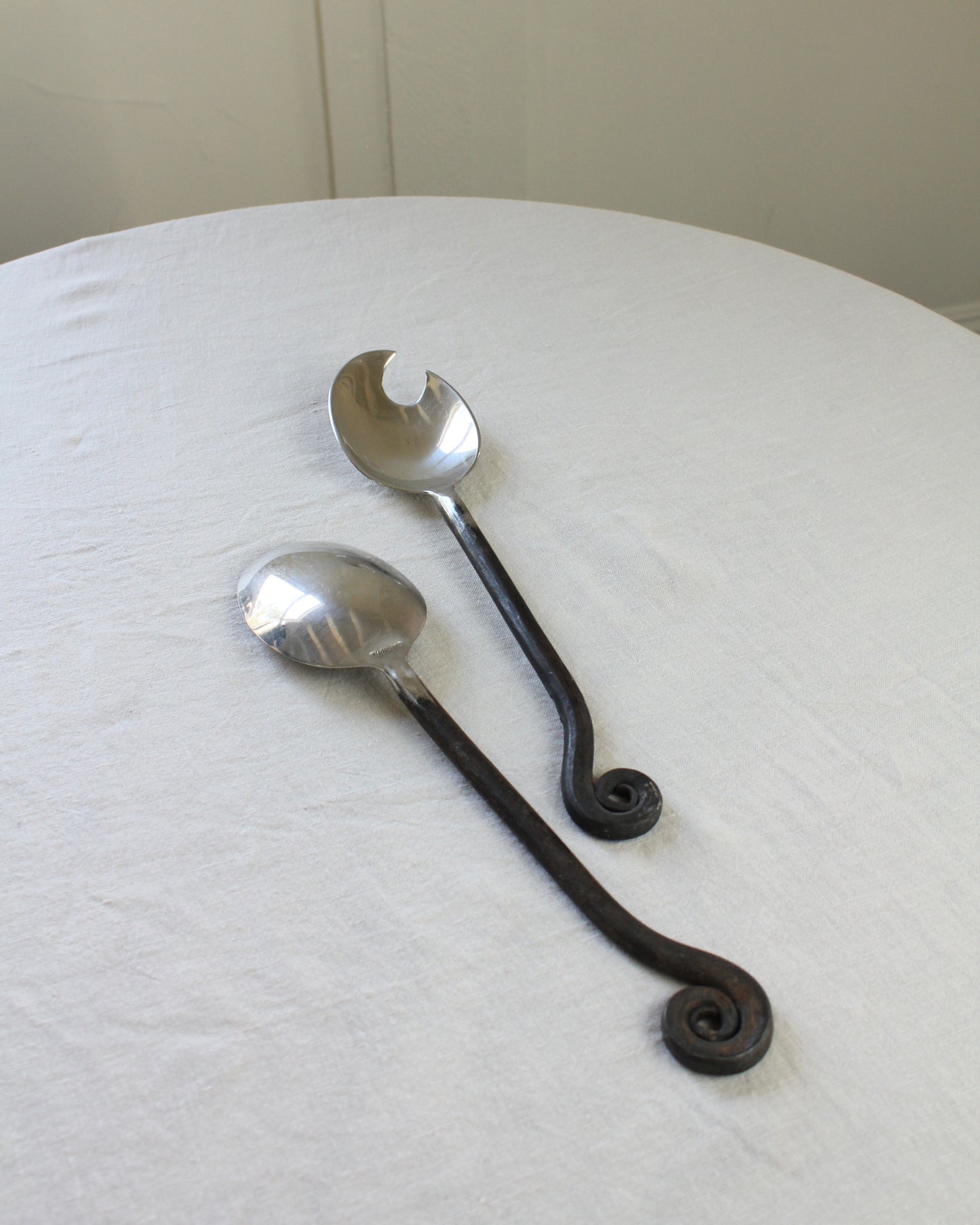 Swirl Salad Servers