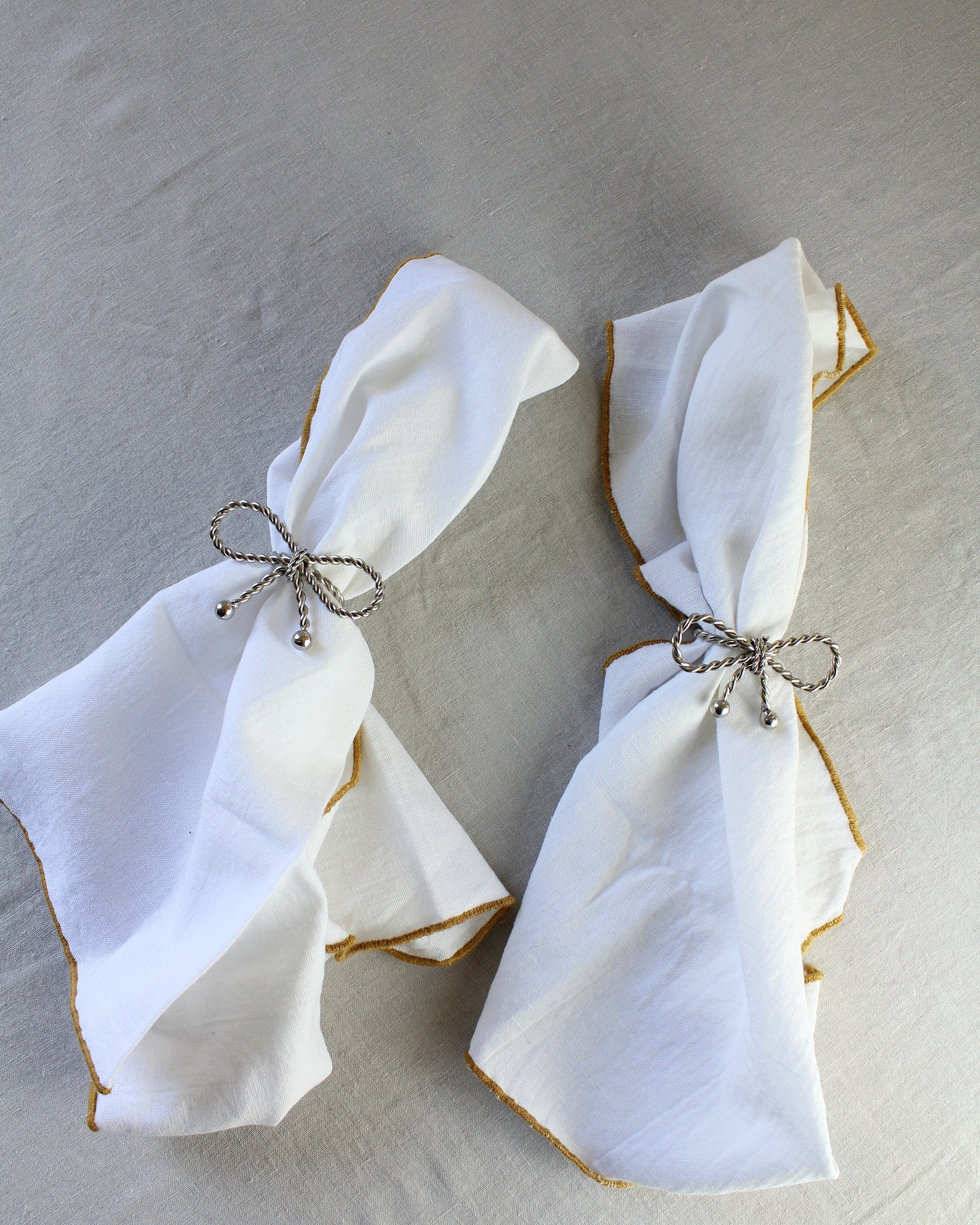 Twisted Bow Napkin Rings