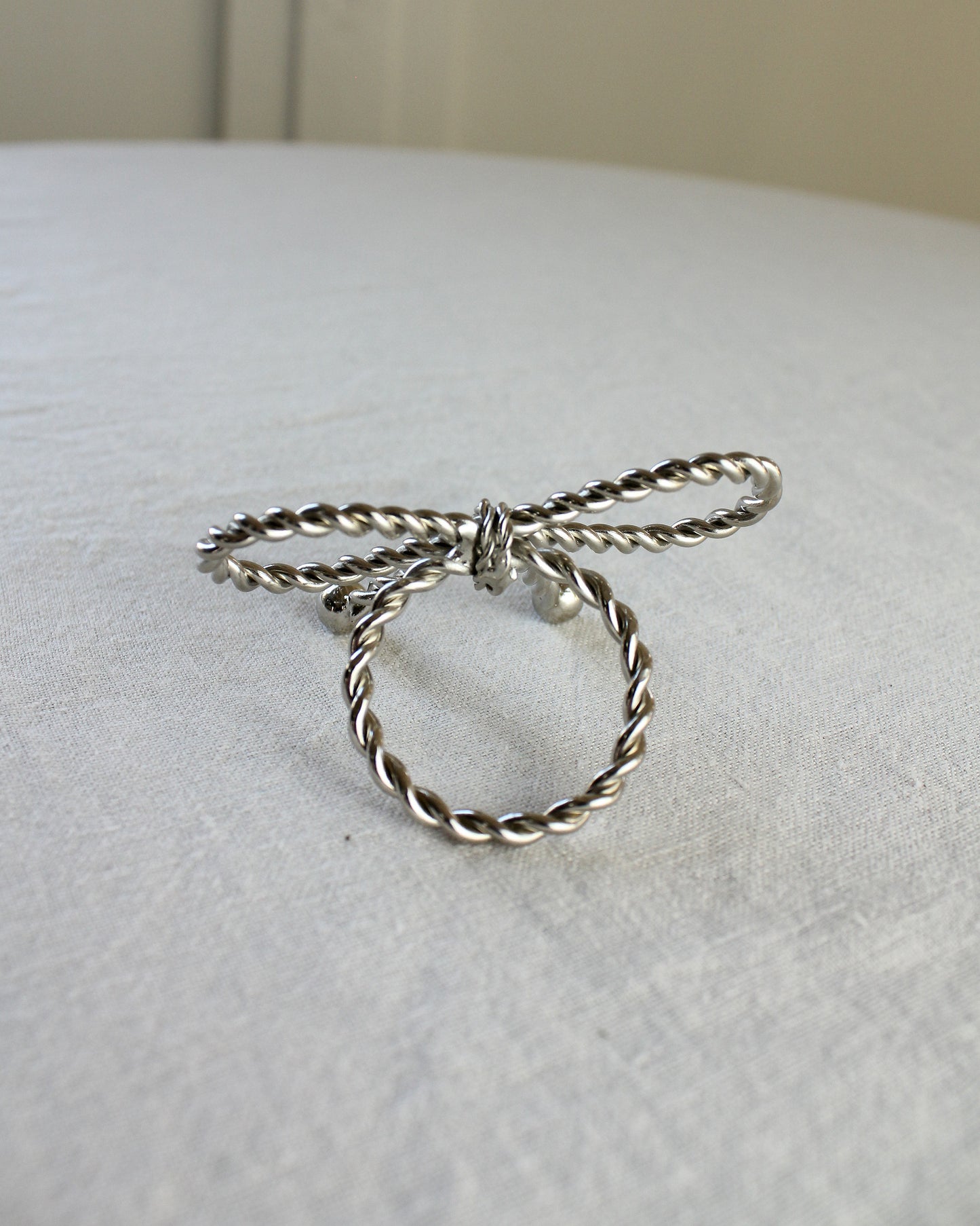 Twisted Bow Napkin Rings
