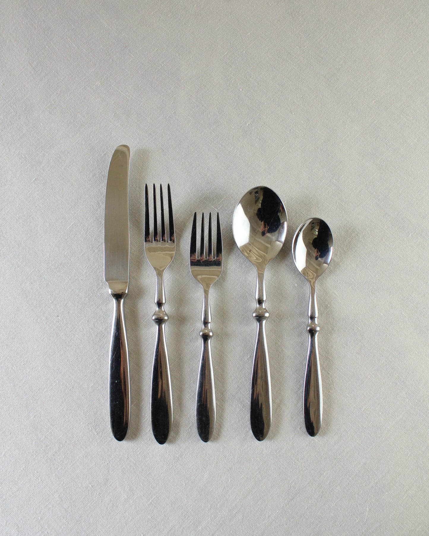Ridged Stainless Flatware- 19 Piece Set