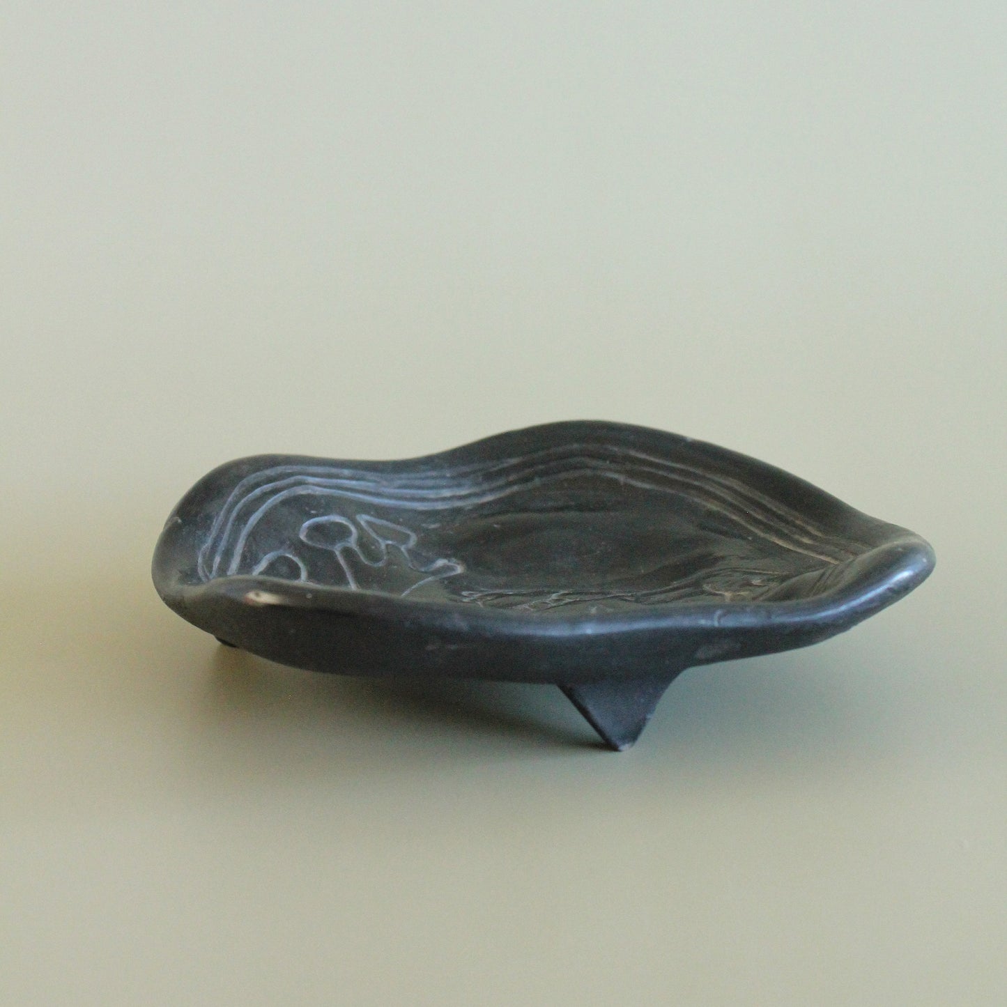 Oaxacan Barro Negro Ocelot and Tree Dish