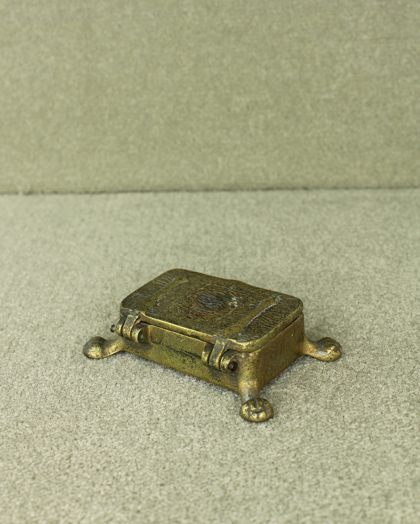 Clawfoot Treasure Chest Match Box