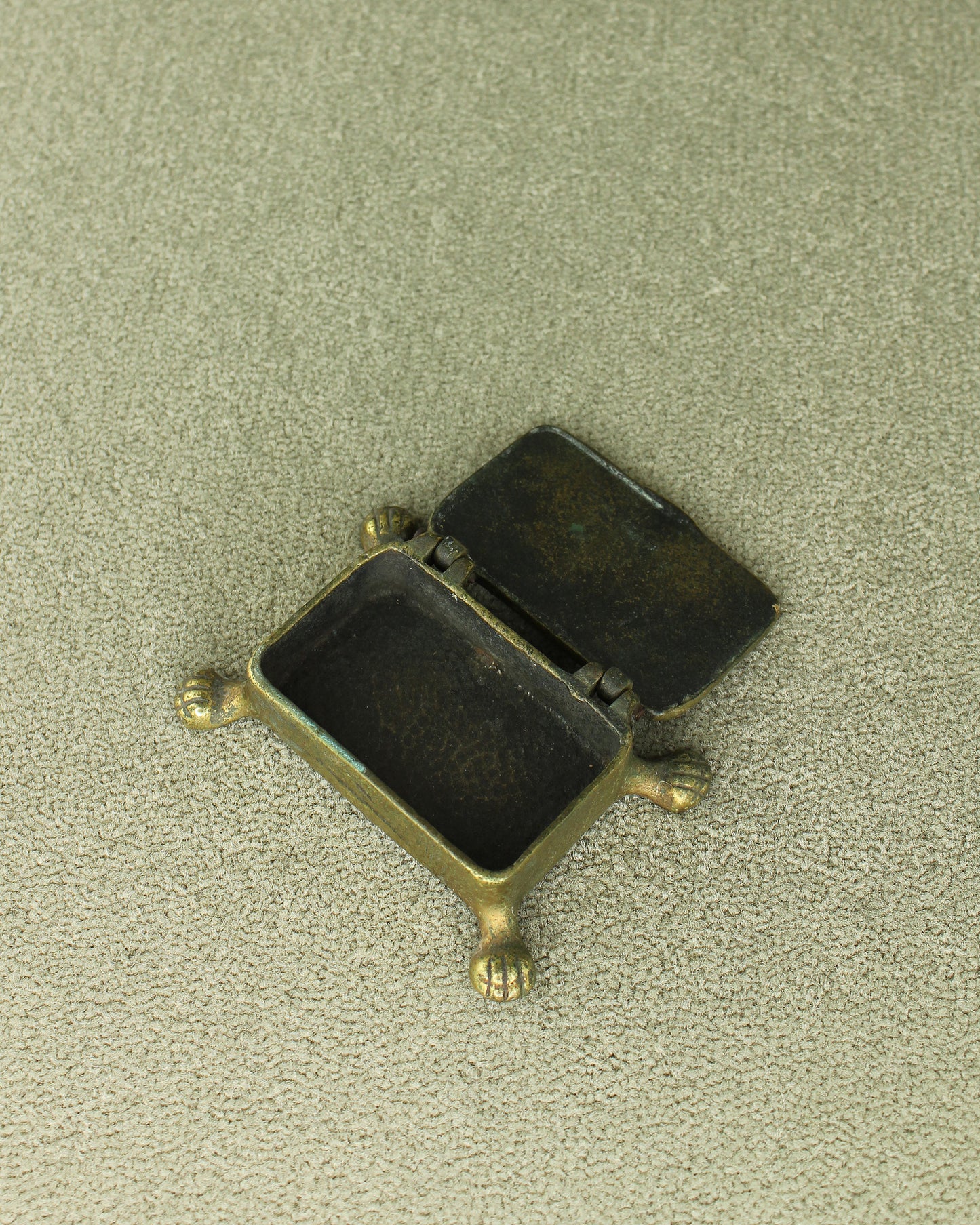 Clawfoot Treasure Chest Match Box