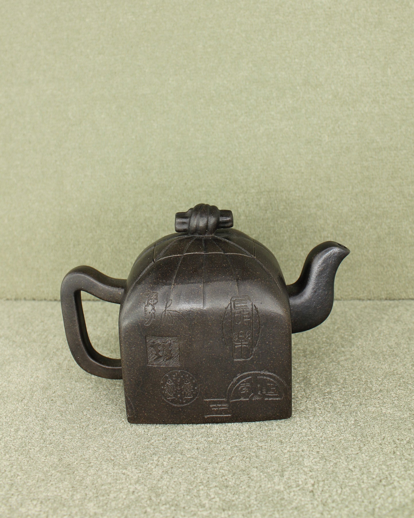 Chinese Yixing Zisha Teapot