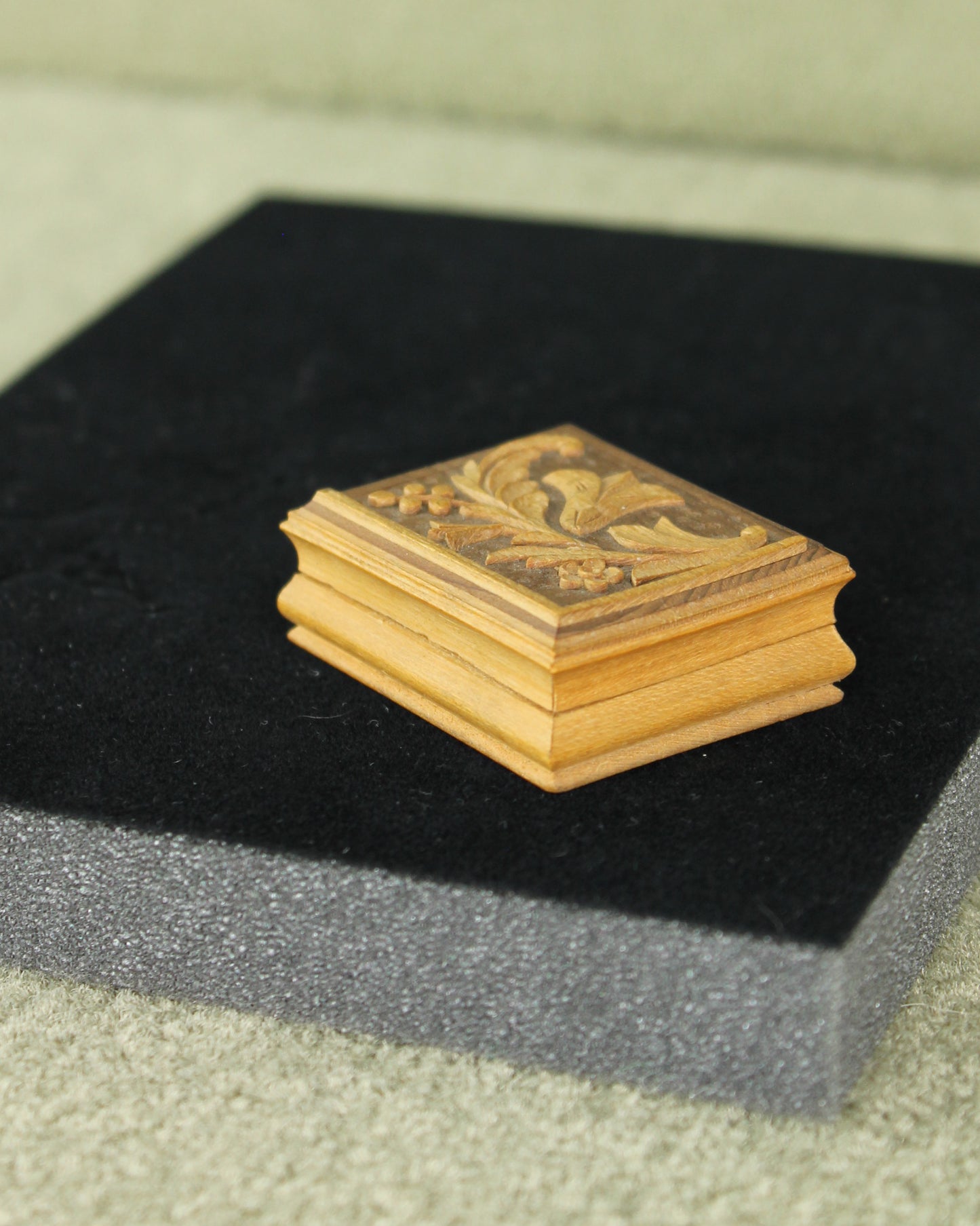 Hand Carved Floral Snuff Box