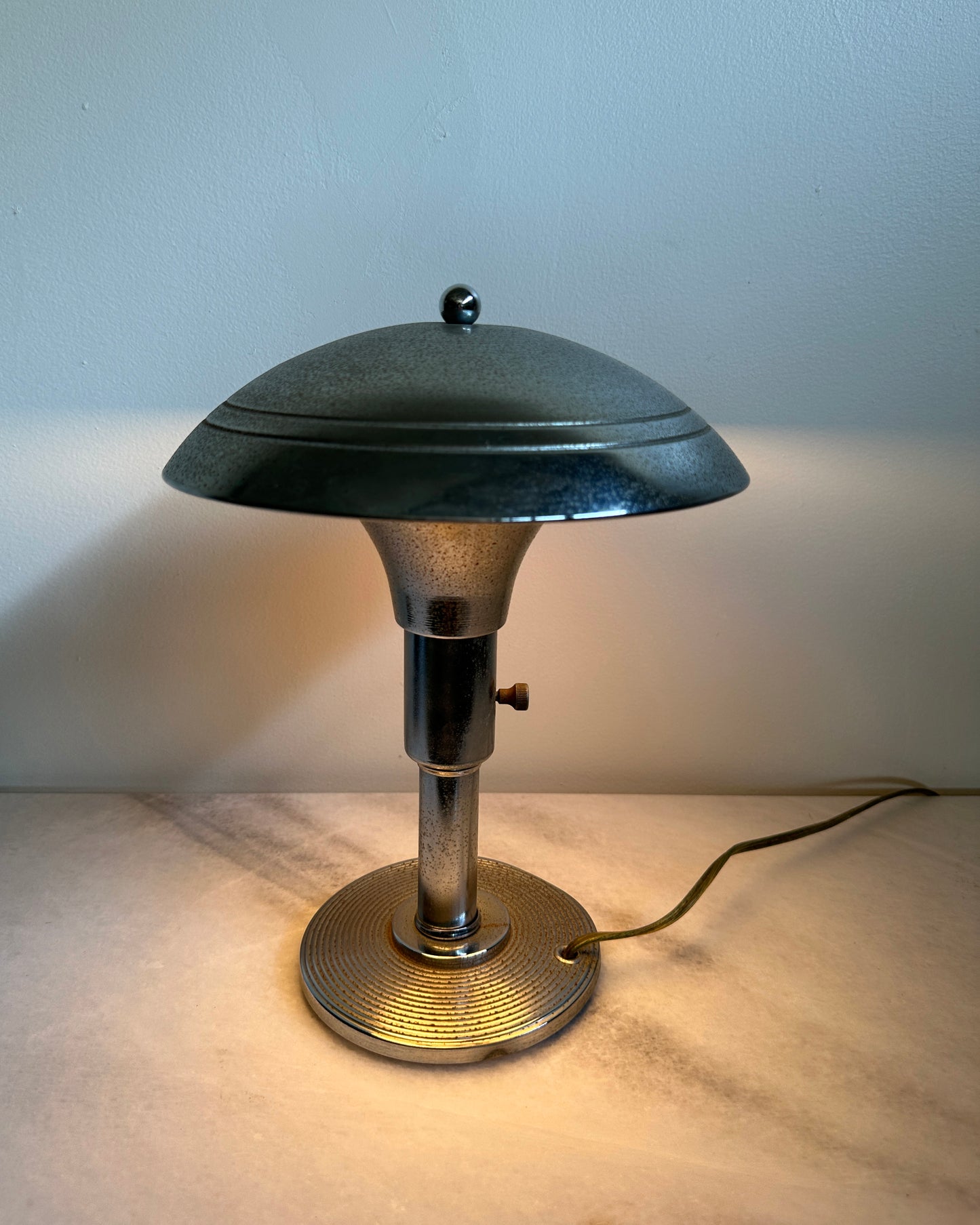 Metal Bauhaus Style Mushroom Desk Lamp