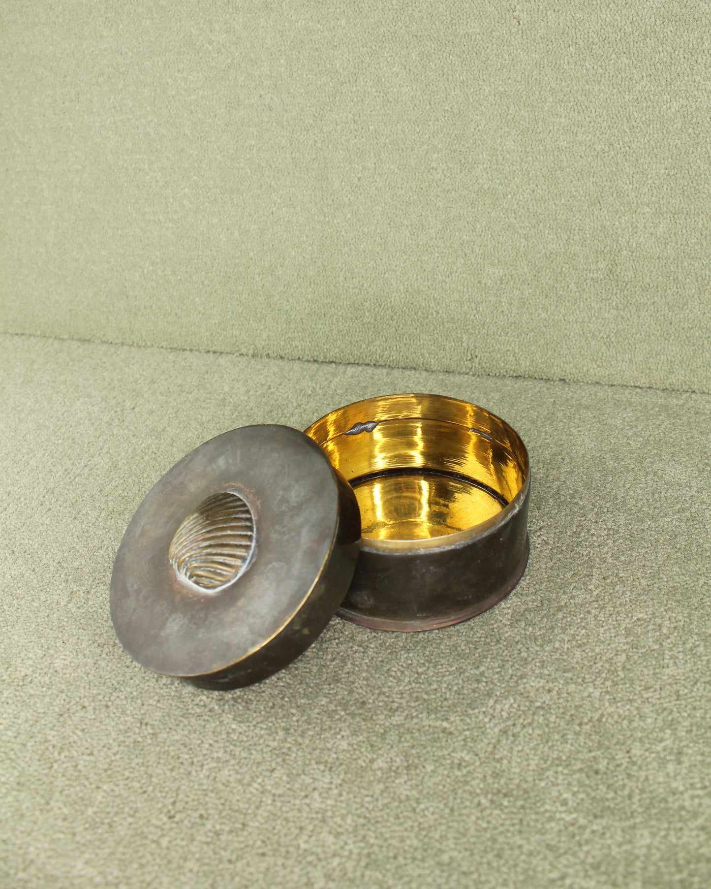 Vintage 1960s Brass Shell Lidded Box