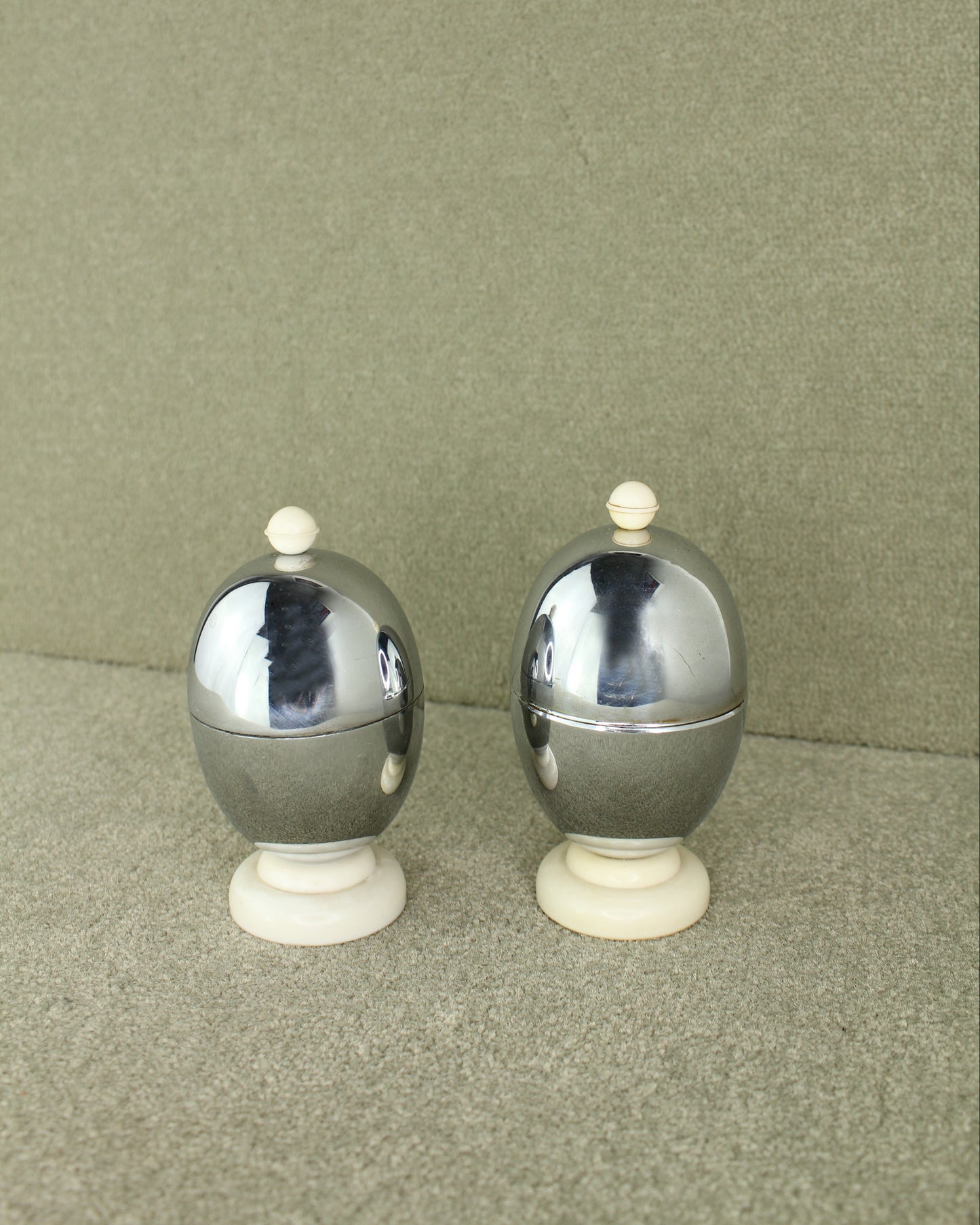 Vintage 1950s English Chrome and Bakelite Egg Warmers