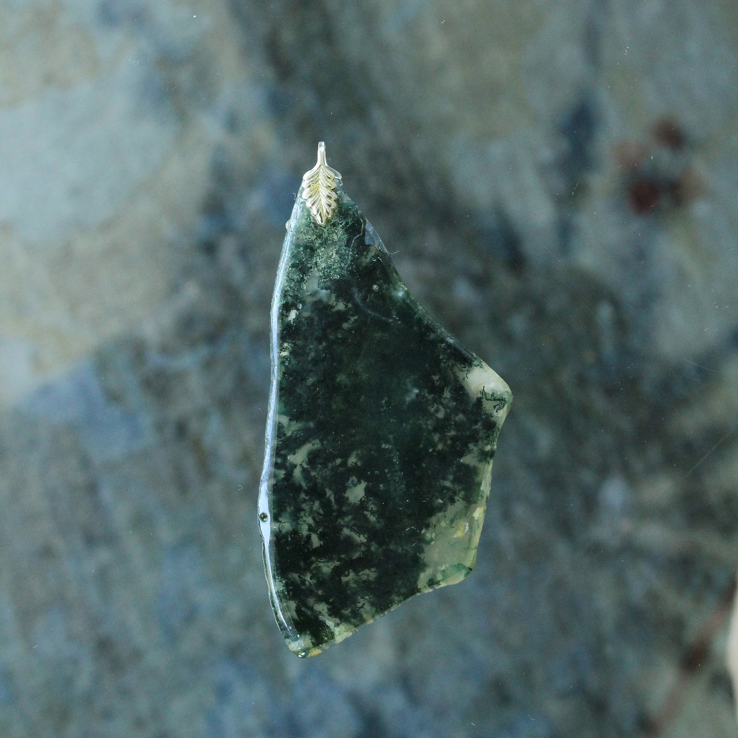 Vintage Natural Translucent Green Moss Agate Pendant Silver Leaf Fixing