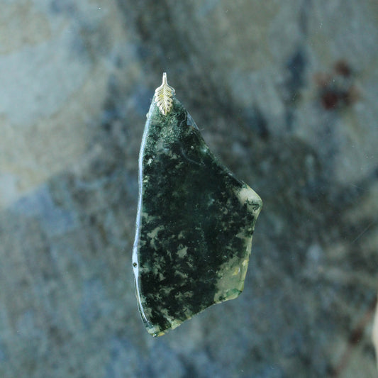 Vintage Natural Translucent Green Moss Agate Pendant Silver Leaf Fixing