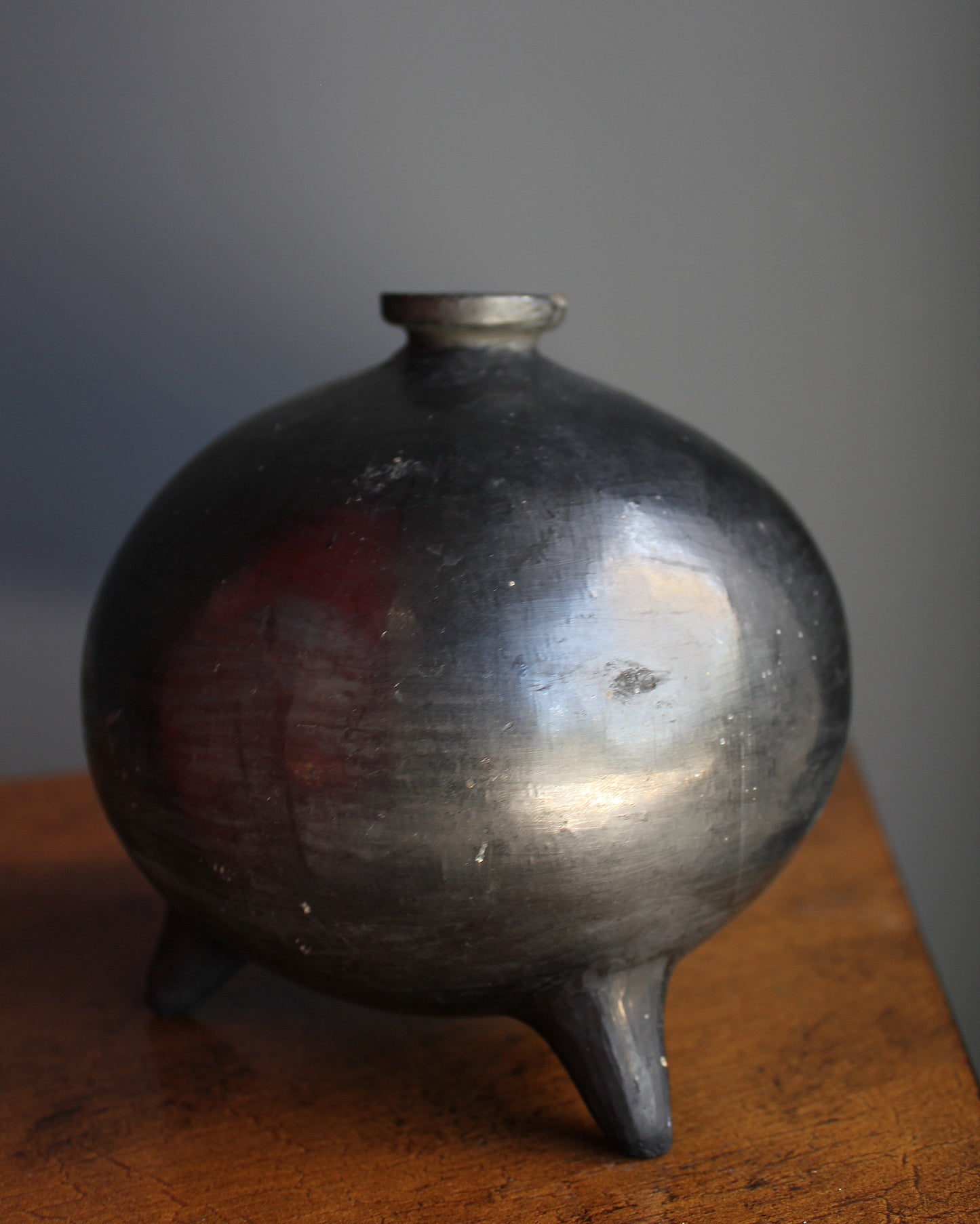 Handmade Round Tripod Vase Silvered Black Glaze