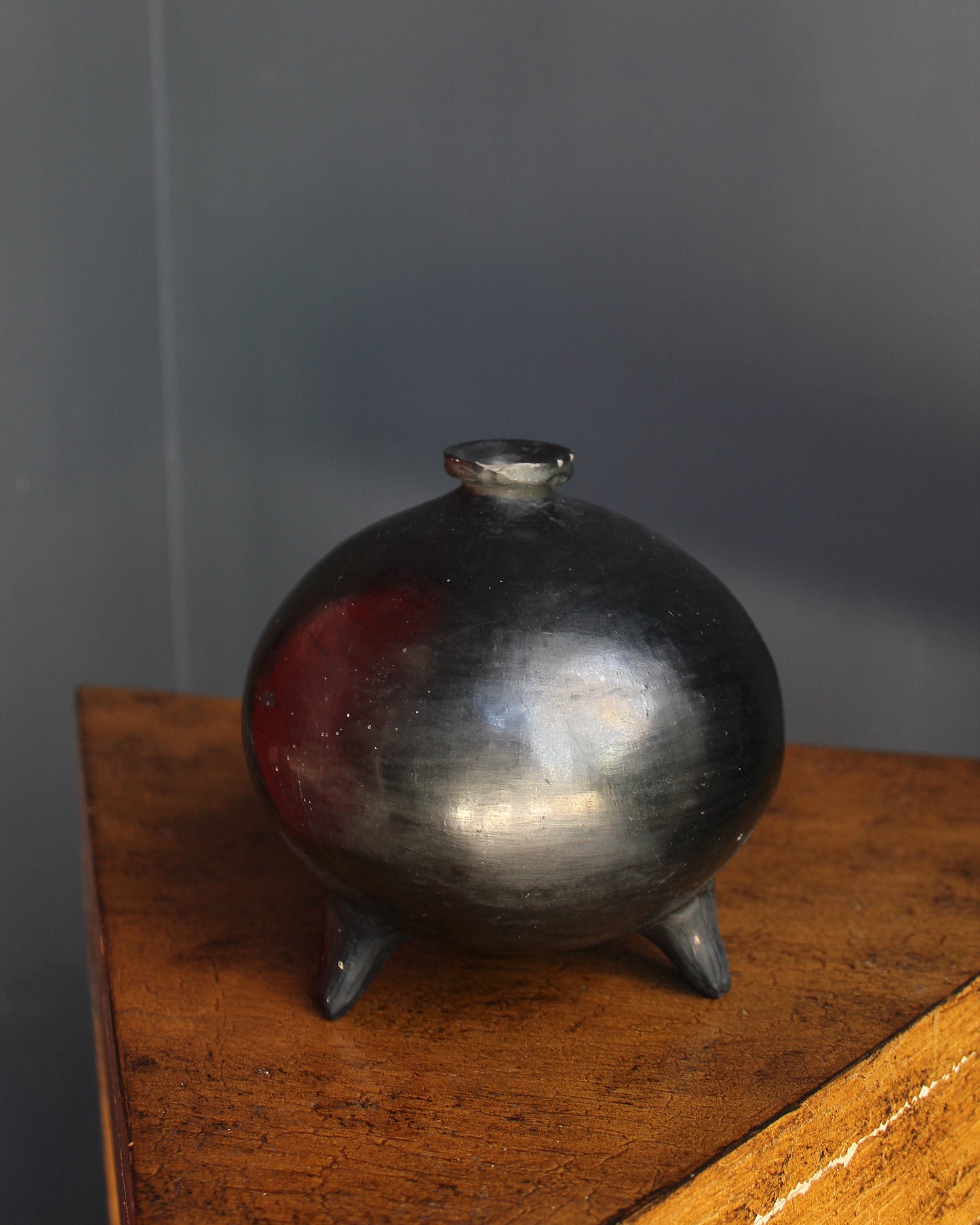 Handmade Round Tripod Vase Silvered Black Glaze