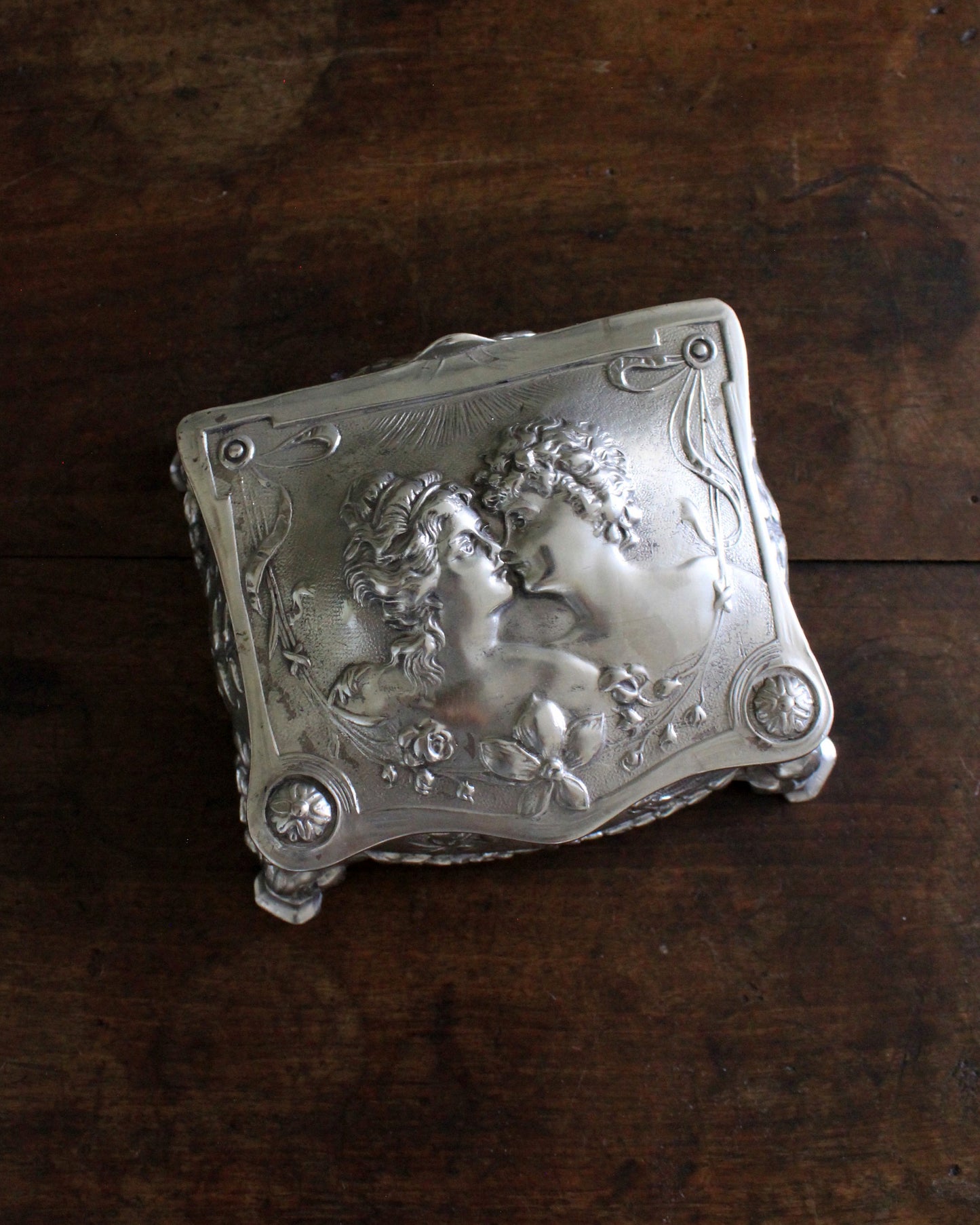 Vintage Art Nouveau Silver Plate Repousse Kiss Box